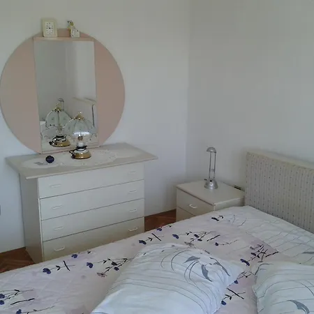 Apartment Mara Barban