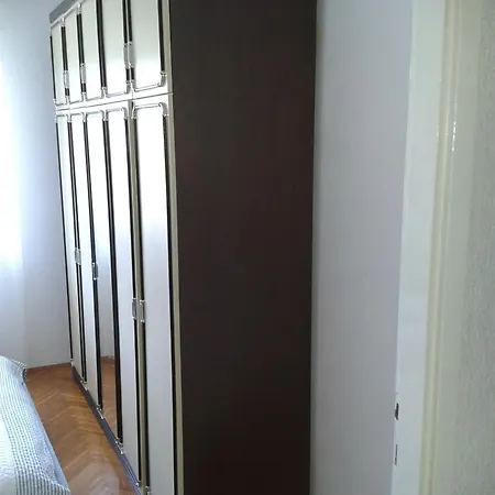Apartment Mara Barban